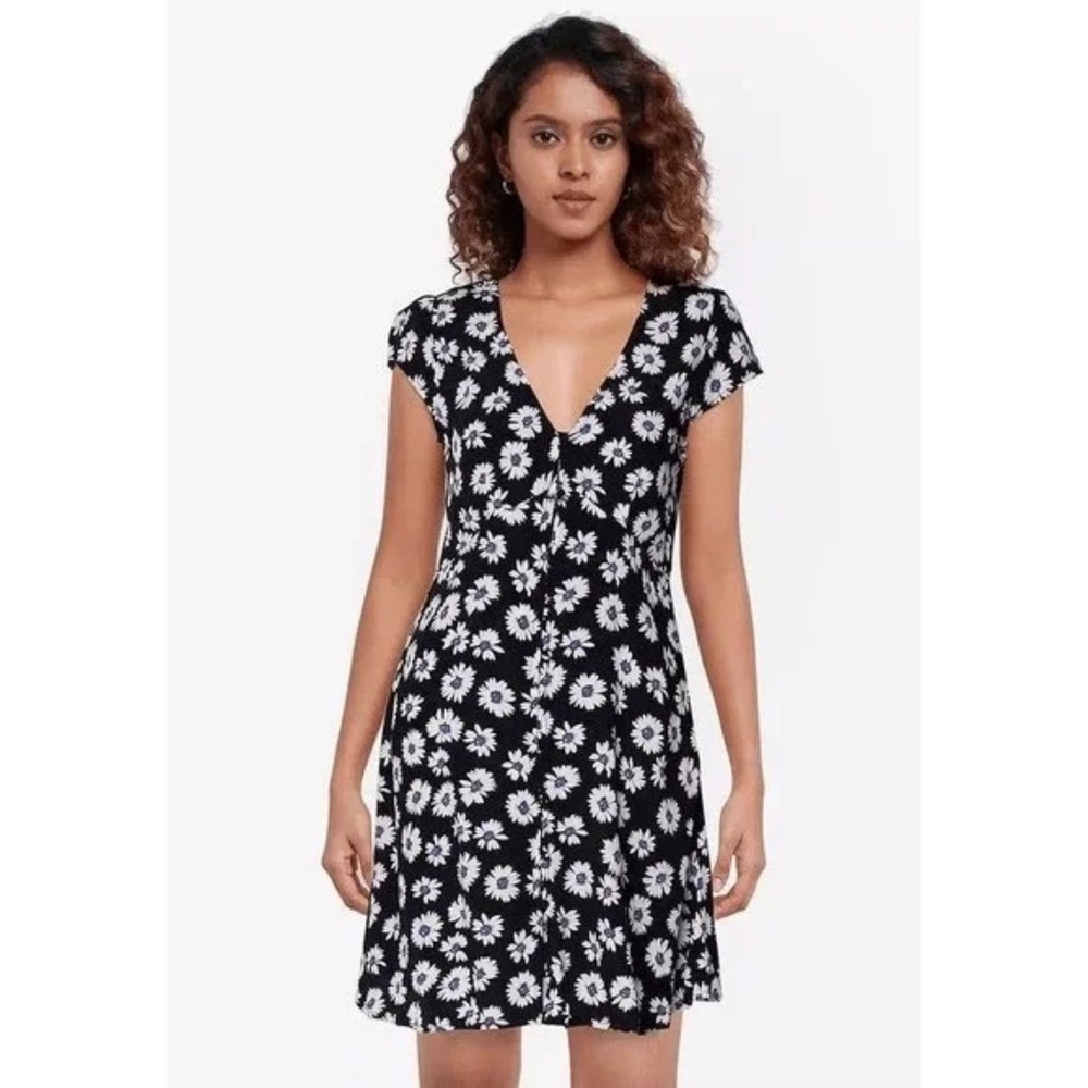 NWOT Gap Button Front Whimsical Floral Daisy Women's Navy Mini Dress Size 4